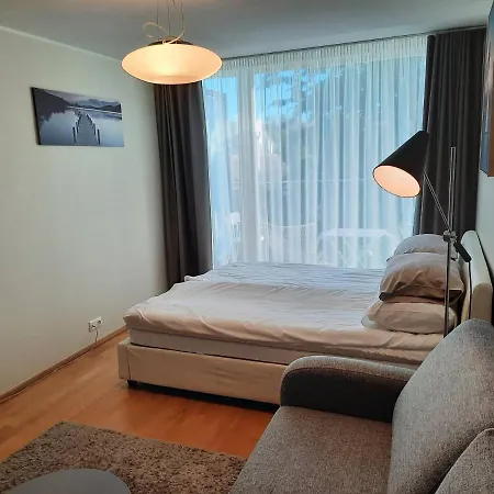 Kena, Rõduga Külaliskorter Aisa 39 Apartahotel