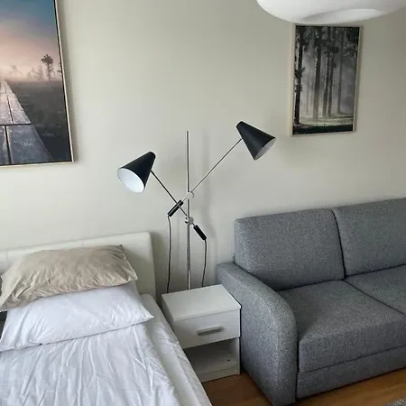 Kena, Rõduga Külaliskorter Aisa 39 3*