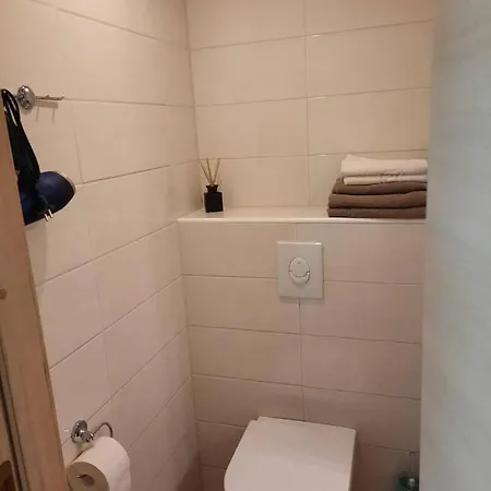 Kena, Roduga Kulaliskorter Aisa 39 아파트호텔 페르누